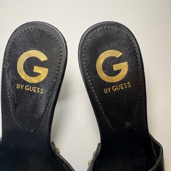 Vintage G By Guess Open Toe Mule/Heels Size 7.5M Leather Bow Gold Accents - Picture 3 of 16